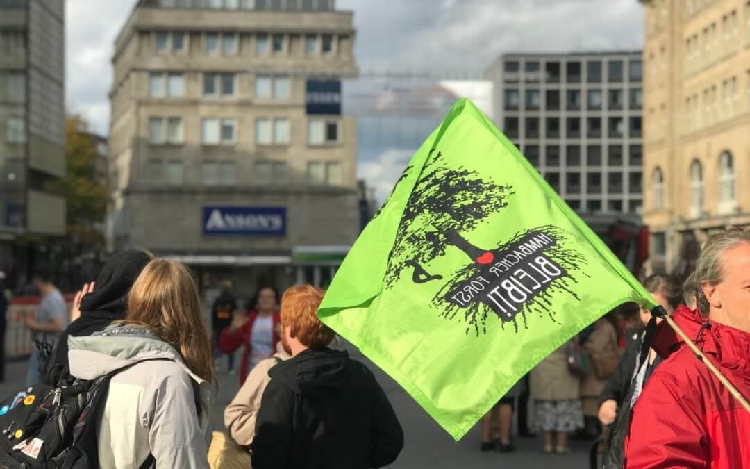 Die Linke besorgt wegen Ingewahrsamnahme von Klimaaktivistinnen